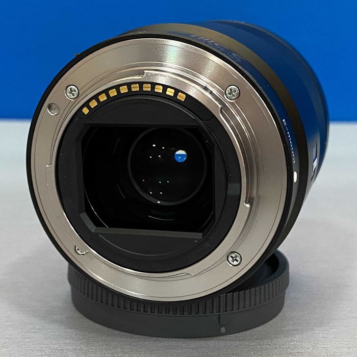 Sony Carl Zeiss Sonnar FE 55mm f/1.8 ZA T*