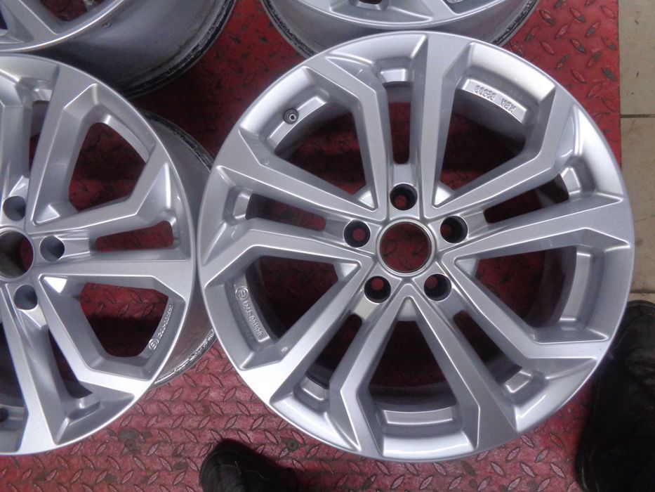 Alu Felgi 7,5Jx17 VW Skoda Seat Audi MB - 5x112 - Ładne DEZENT