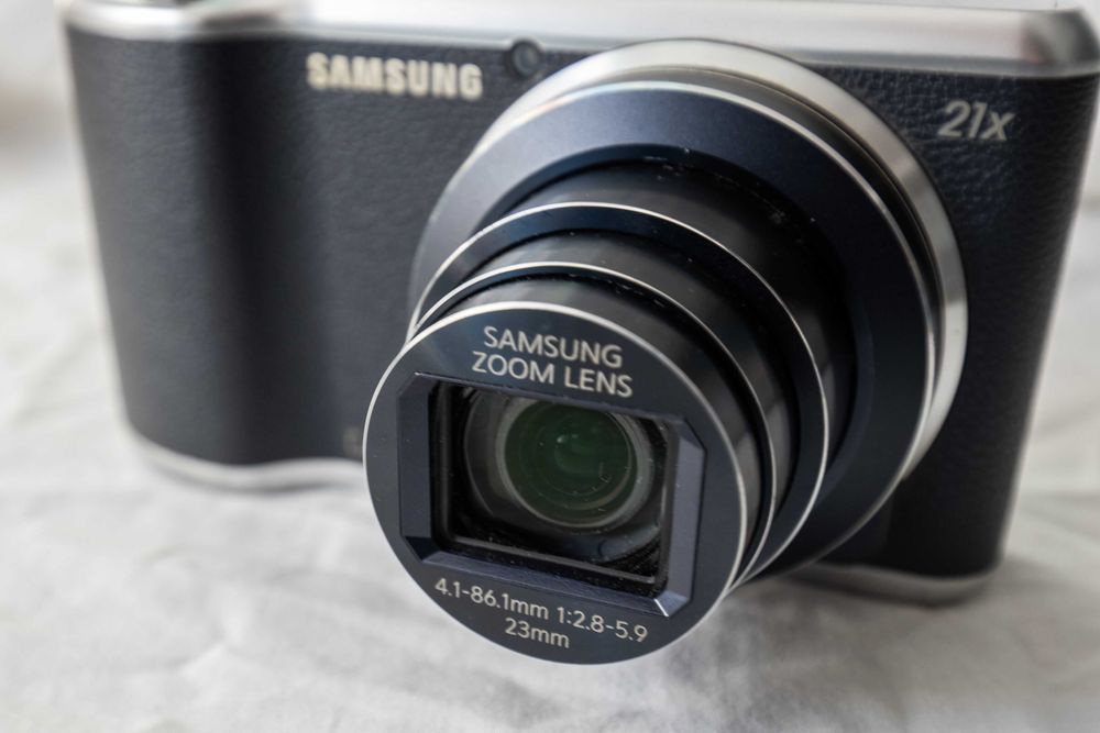 Samsung Galaxy Camera 2 (Wi-Fi, Android) + Akcesoria