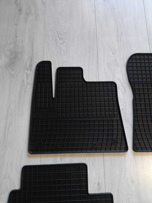 Dywaniki Gumowe Citroen Berlingo III Opel Combo E Peugeot Partner III