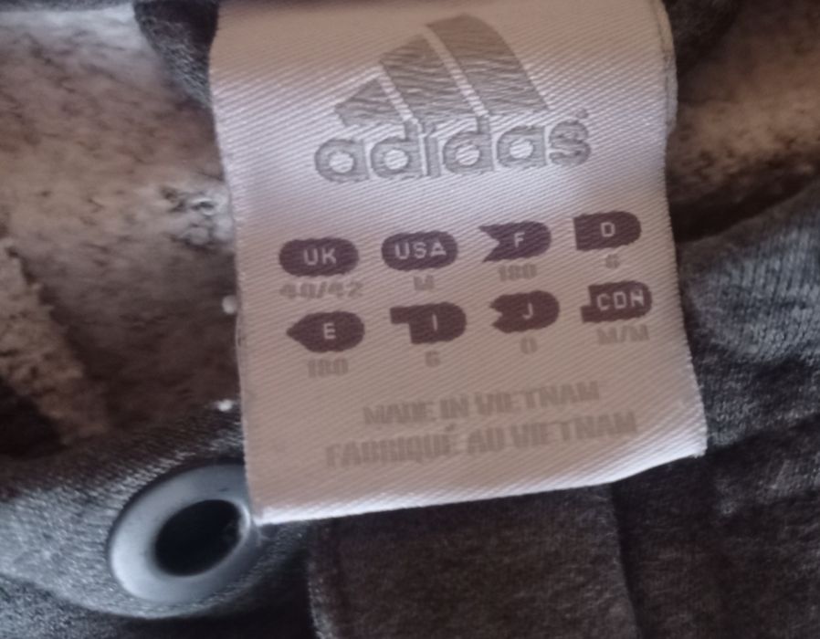 Кофта adidas розмір M стан ідеал