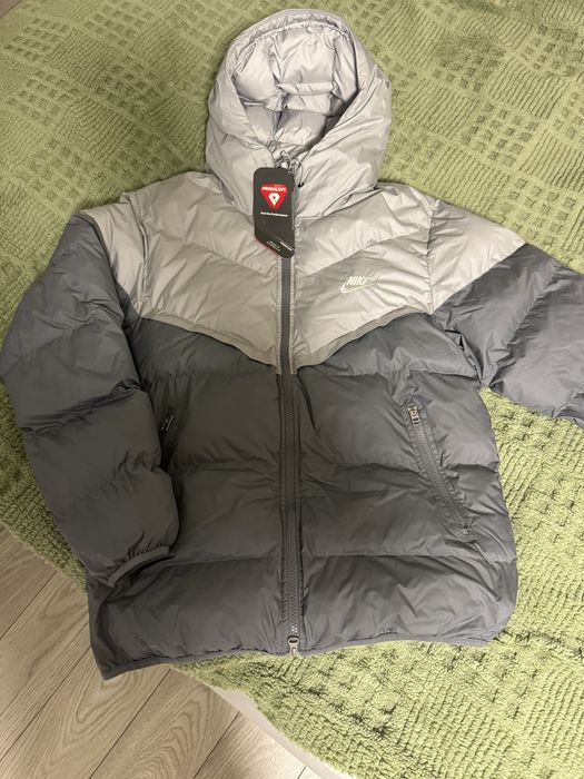 Пуховик Nike Storm Fit