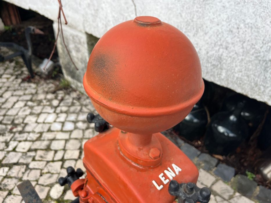 Antiguidade - Bombas de Água/Vinho Antigas / Vintage Portuguesas