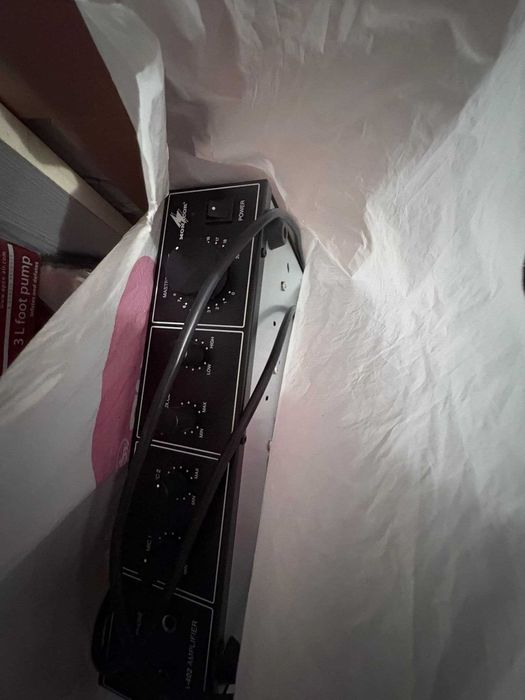 Wzmacniacz PA Monacor PA-402 – sprawny