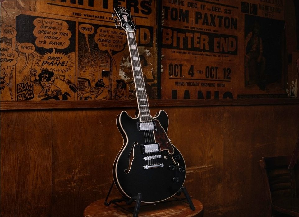 Guitarra D'Angelico Premier Mini DC semi-hollow  pickups Supro