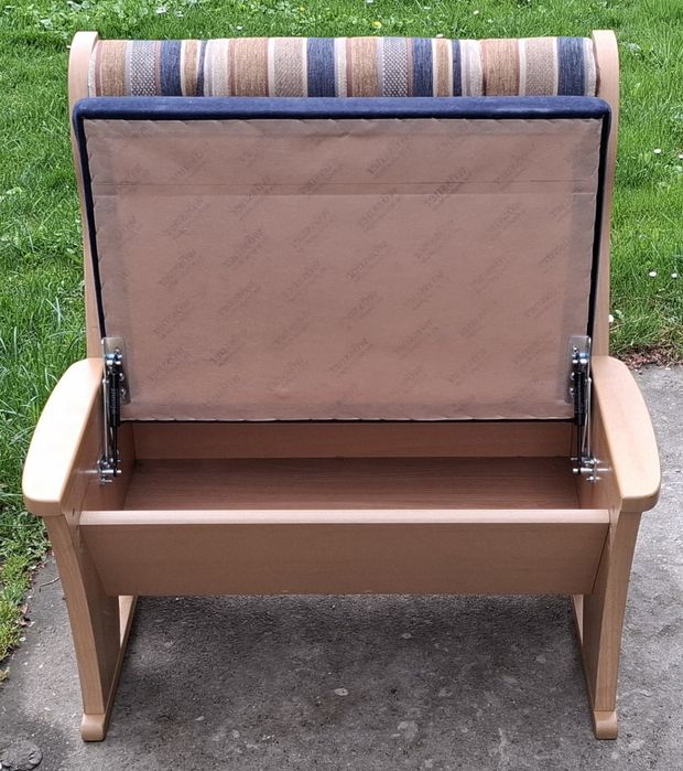 Ławeczka (do kuchni, jadalni)