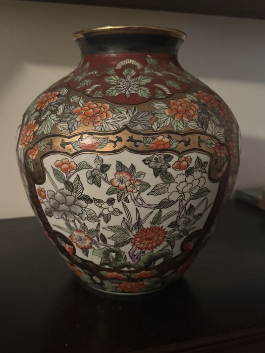Varias louças para decoraçao  sao novas de exposição