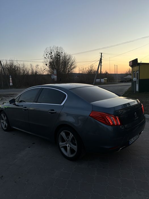 Продам автомобіль.