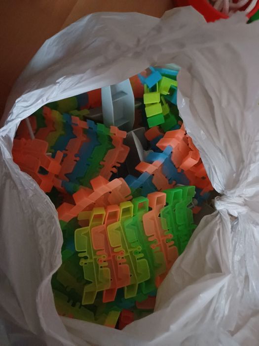 Zabawki i gry dla dziecka