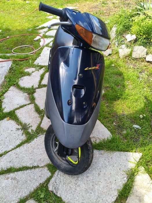 Продам скутер Suzuki lets 2 old