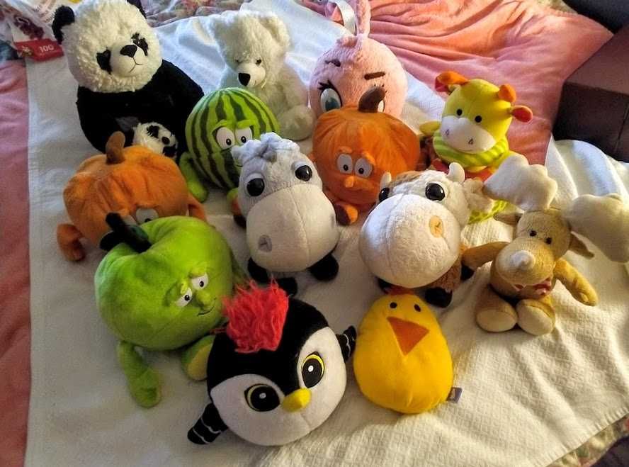 Peluches variados de animais e frutas    n 104