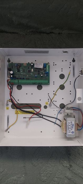 Centralka systemu alarmowego
