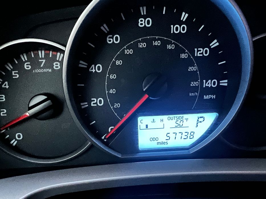 Продам Toyota Rav 4