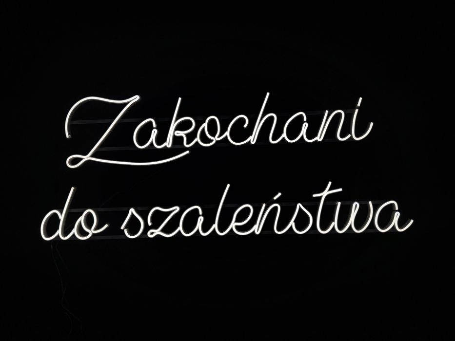 Napis LED „Zakochani do szaleństwa”
