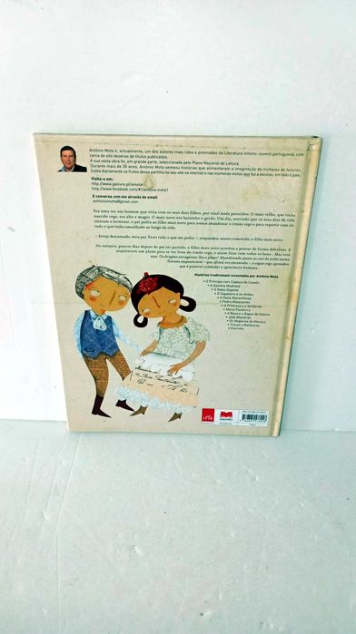 Os Segredos dos Dragões - António Mota