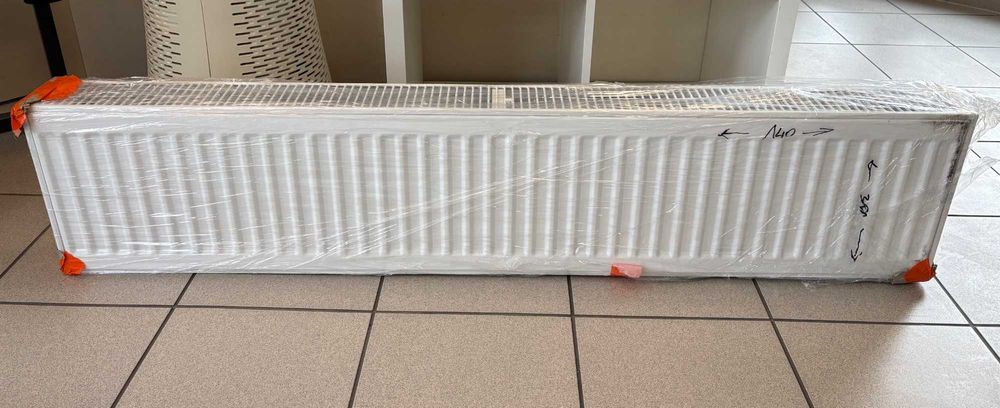 Grzejnik płytowy stalowy Purmo Compact  140x30x10,2 cm 140cm Typ 22