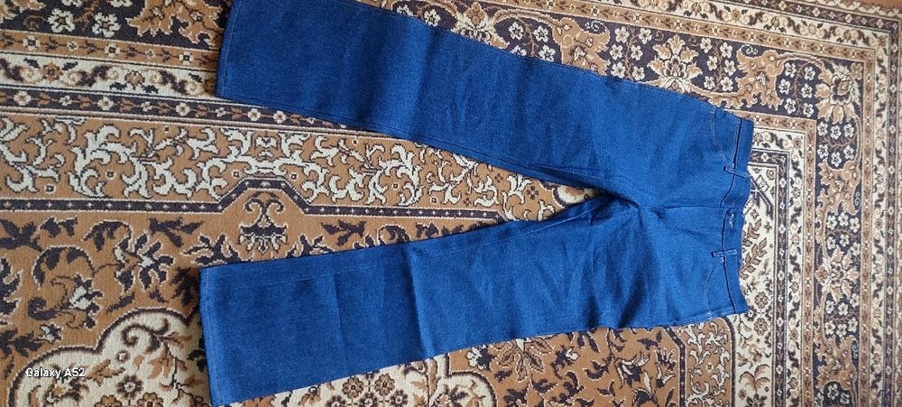 Продам новые джинсы Wrangler  модель 935 NAY