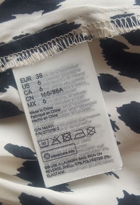 ,,H&M"__Bluzka z baskinką rękaw   bufka __M  z UK