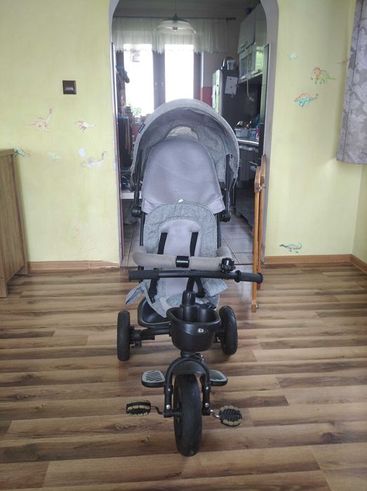 Kinder Kraft Aveo, trójkołowy