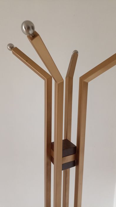 Vendo cabide de pé, novo e exclusivo