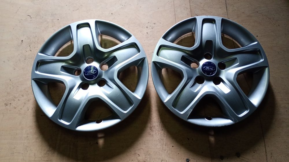 Sprzedam komplet oryginalnych kołpaków strukturalnych Ford Focus Mondeo 16"