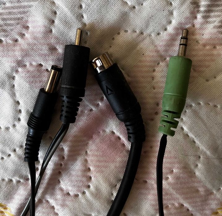 Colunas Creative SBS380 2.1 - Para Peças ou Reparação