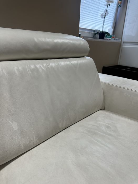 Kanapa narożna skórzana – rozkładana