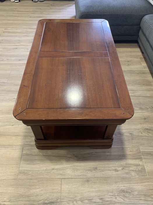 Mesa de centro rectangular