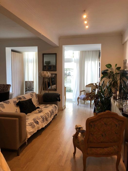 T2 com TERRAÇO de 50m2 — Queluz E Belas, Lisboa