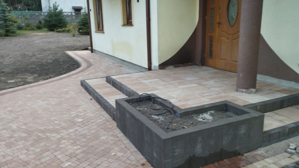 Układanie kostki brukowej