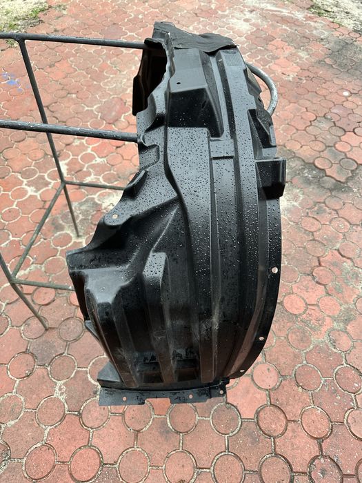 Подкрылок передний левый Mitsubishi Outlander 5370B011