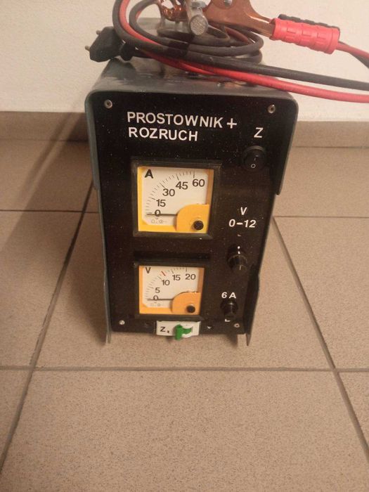 Prostownik + rozruch 0-12V 0-15A