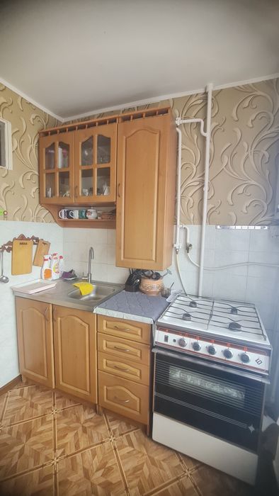 Продається 2-х кімнатна Чешка (військове містечко)