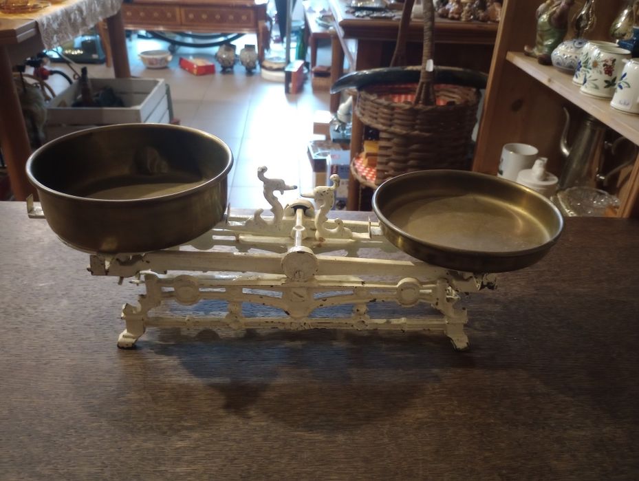 Piękna stara waga szalkowa Okazja