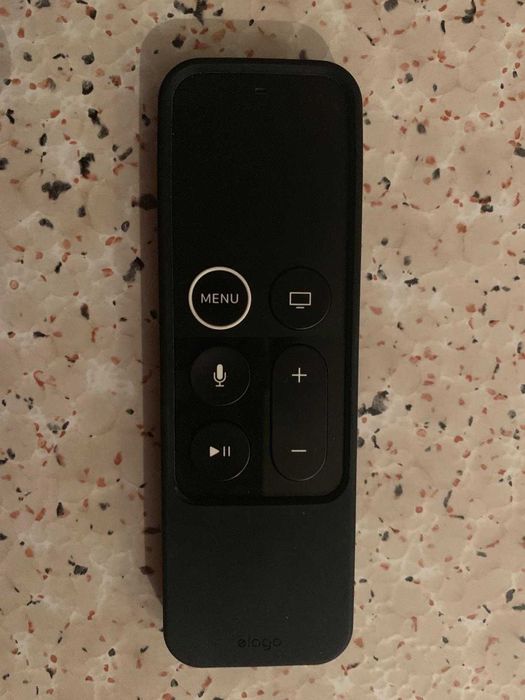 Capa compatível com Apple TV Siri remoto 4K (preto + vermelho)