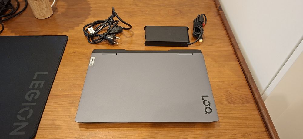 Lenovo LOQ 15APH8 - AMD Ryzen 7 7840HS, 16GB, RTX 4060 - Como Novo