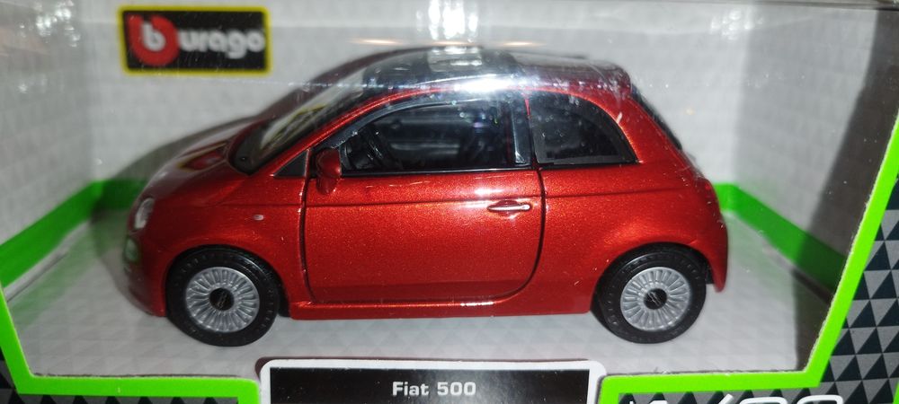 Bburago Fiat 500, skala 1:32 Burago.