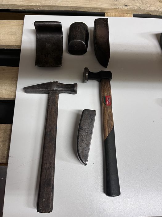 Chapeiro bate chapa tais jaguar martelos encontradores