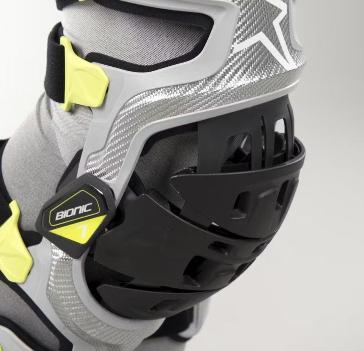 ТОПові карбонові брейси Alpinestars Bionic 7 для мотокросу та ендуро