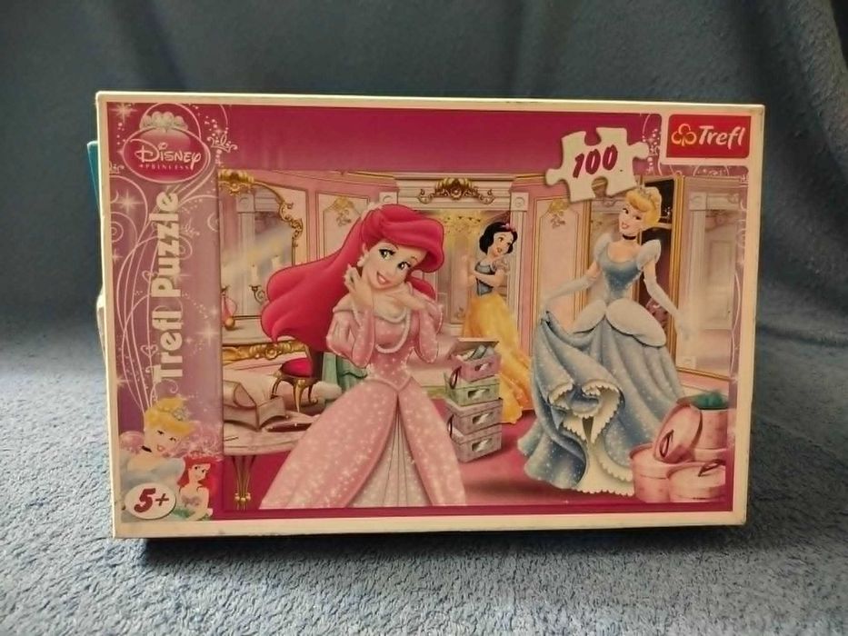 Puzzle Trefl 100 elementów – Disney Princess „Przygotowania do balu