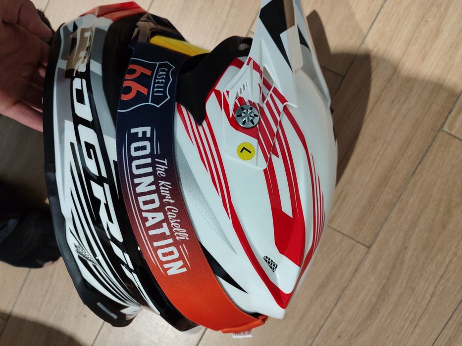 Vendo Capacete PROGRIP CAPACETE 3150 – Vermelho novo+Óculos FMFnovos