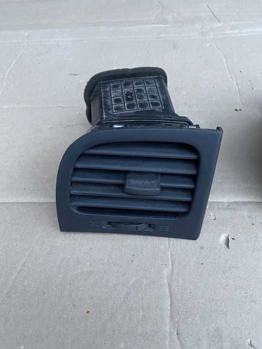 Дефлектори панелі Хюндай Акцент 3..Hyundai Accent 3.