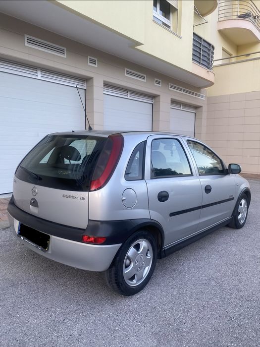 Opel Corsa ano 2002