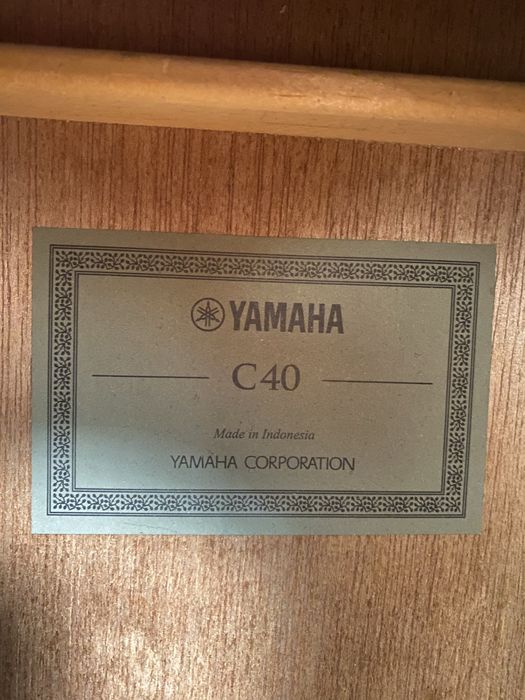 Оригінальна Yamaha c40