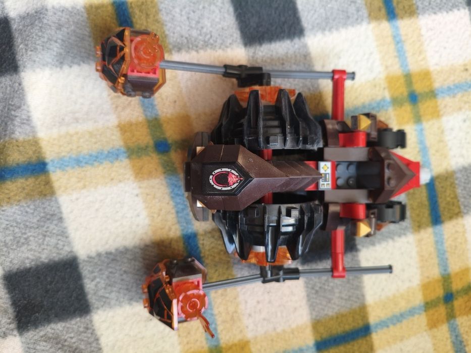 Конструктор nexo knight "машина молтора"