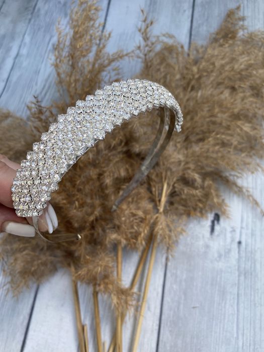 Металлический обруч с камнями на девочку 5-8 лет