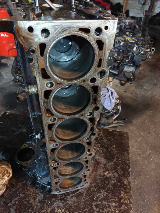 Блок мотора Пеньок OM613 3.2CDI