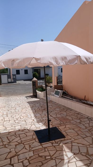 Guarda-Sol c/ Base - Sun Umbrella w/ Base