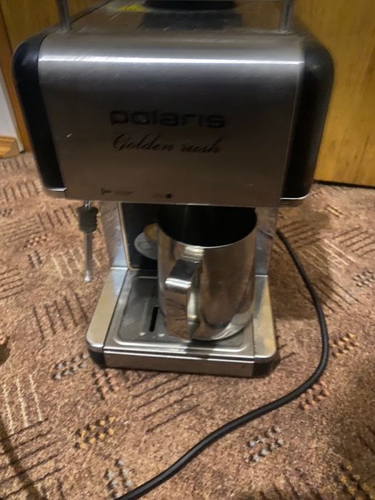 Кавоварка еспресо POLARIS PCM 4006A Golden rush