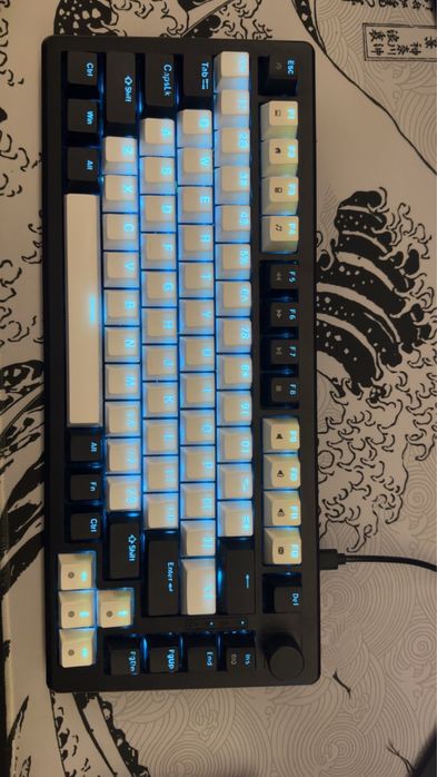 Teclado gaming semi novo